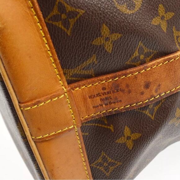 AUTHENTIC LOUIS VUITTON MONOGRAM CRUISER BAG 40 TRAVEL BAG A10973 - Picture 8 of 9